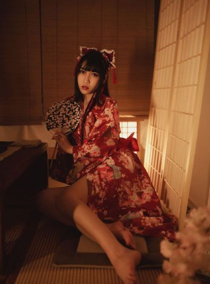 当着朋友的老婆hd中字_剧情片在线观看高清